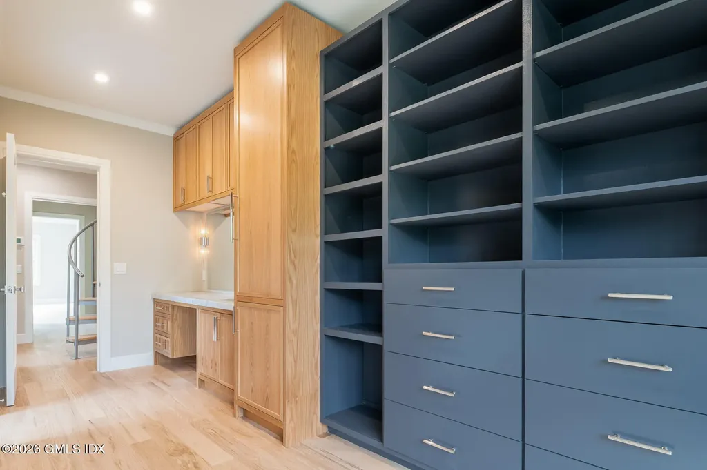 68 Dearfield Drive Greenwich CT 06831