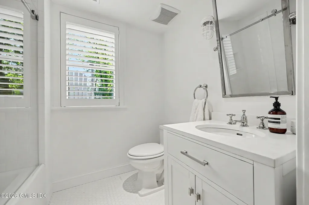 53 Park Avenue Old Greenwich CT 06870