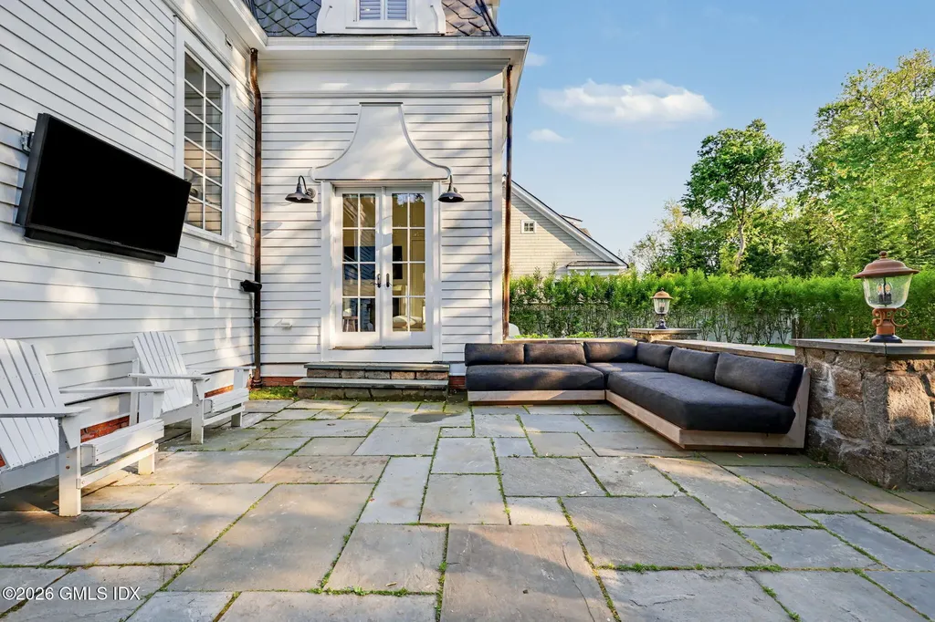 53 Park Avenue Old Greenwich CT 06870