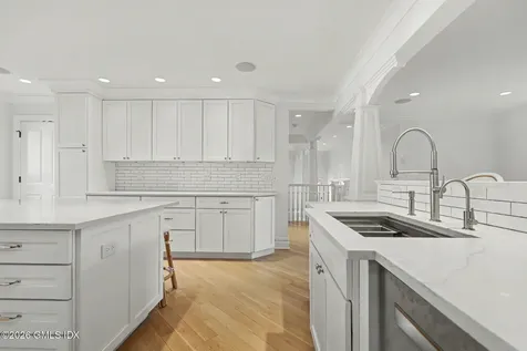 53 Park Avenue Old Greenwich CT 06870