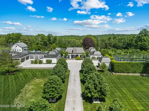 4800 Congress Street Fairfield CT 06824