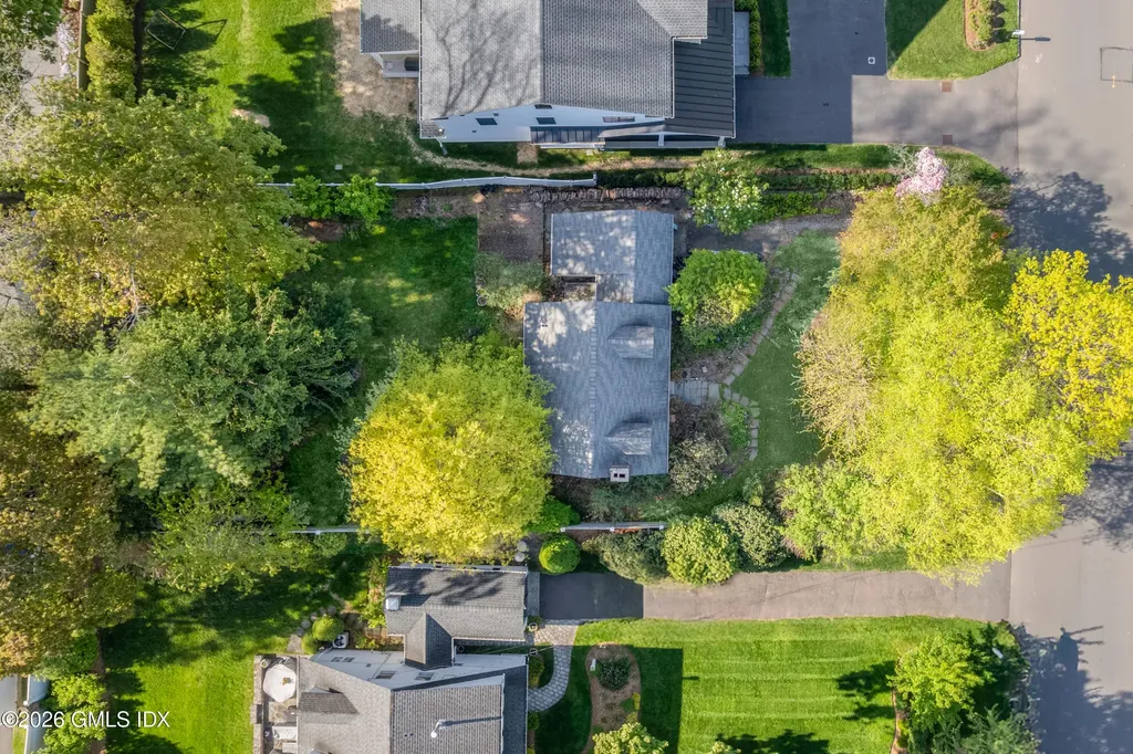 27 Park Avenue Old Greenwich CT 06870