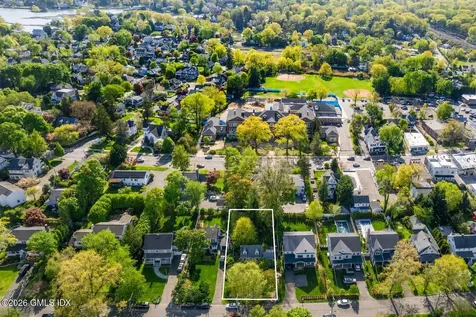 27 Park Avenue Old Greenwich CT 06870