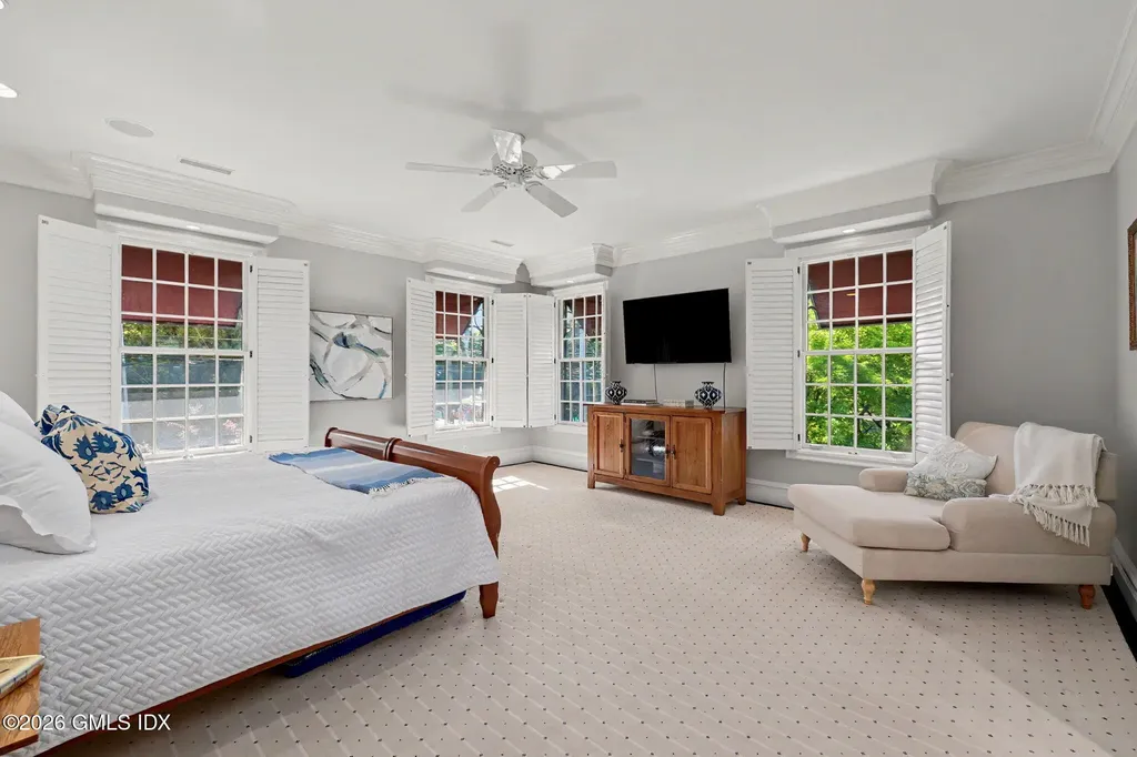 212 Milbank Avenue Greenwich CT 06830