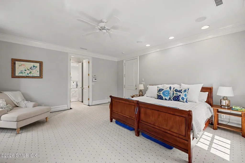 212 Milbank Avenue Greenwich CT 06830