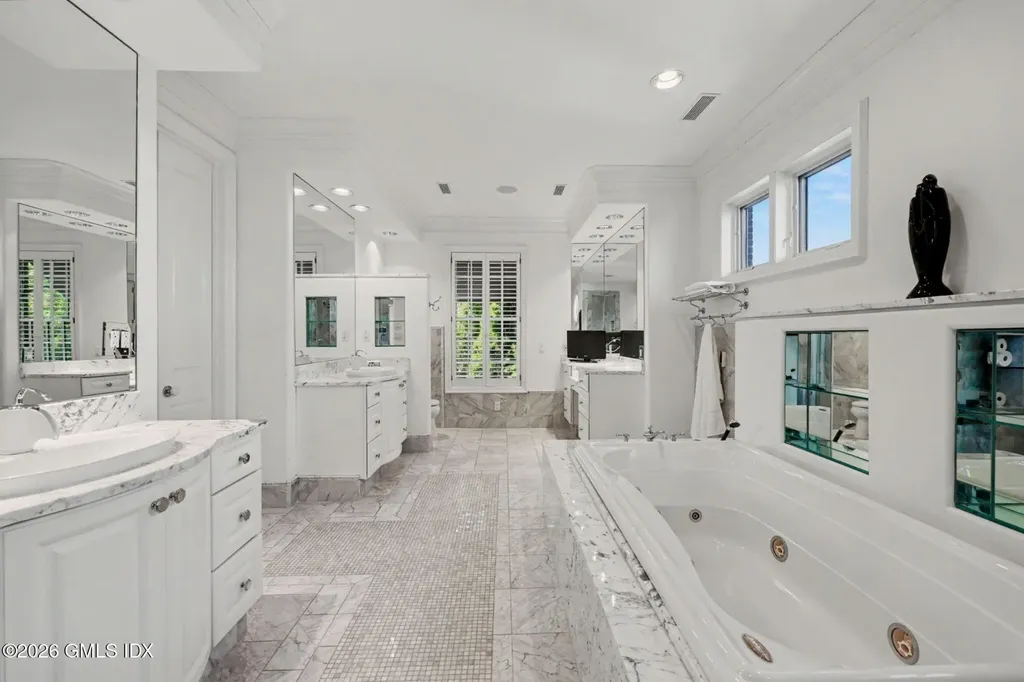212 Milbank Avenue Greenwich CT 06830