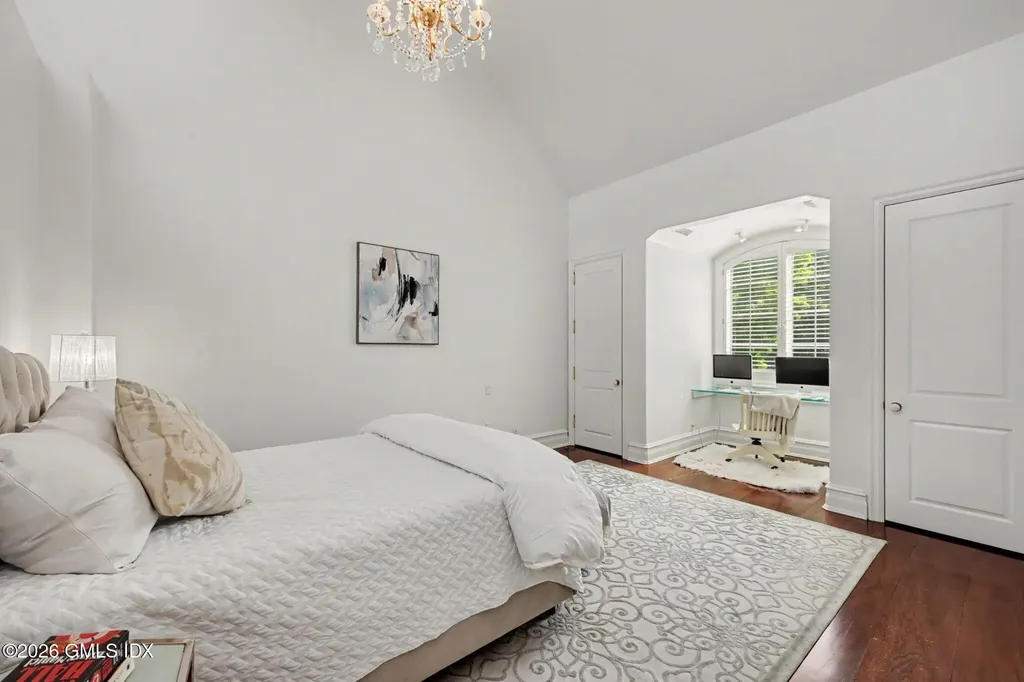 212 Milbank Avenue Greenwich CT 06830