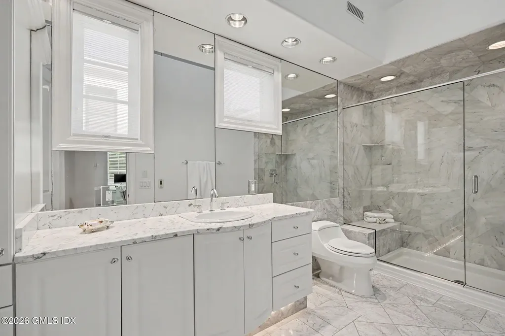 212 Milbank Avenue Greenwich CT 06830