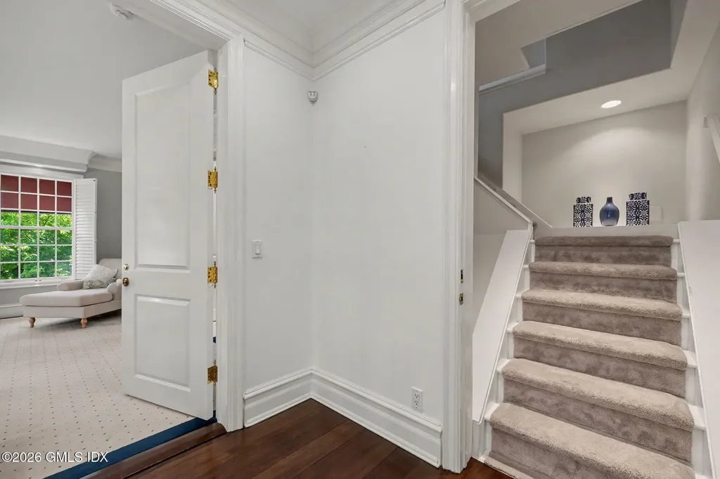 212 Milbank Avenue Greenwich CT 06830