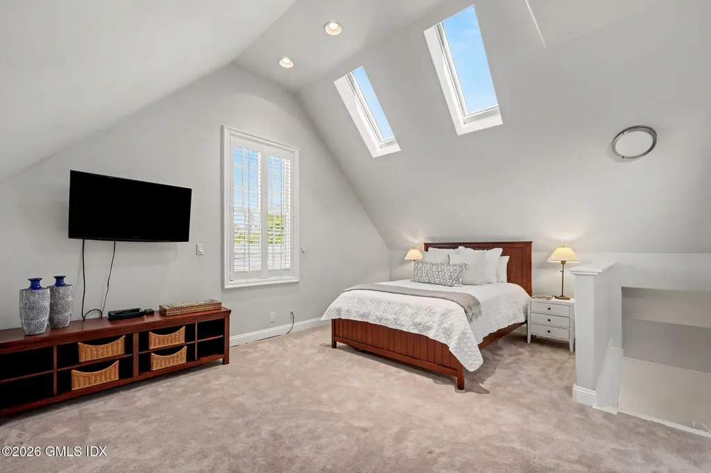 212 Milbank Avenue Greenwich CT 06830