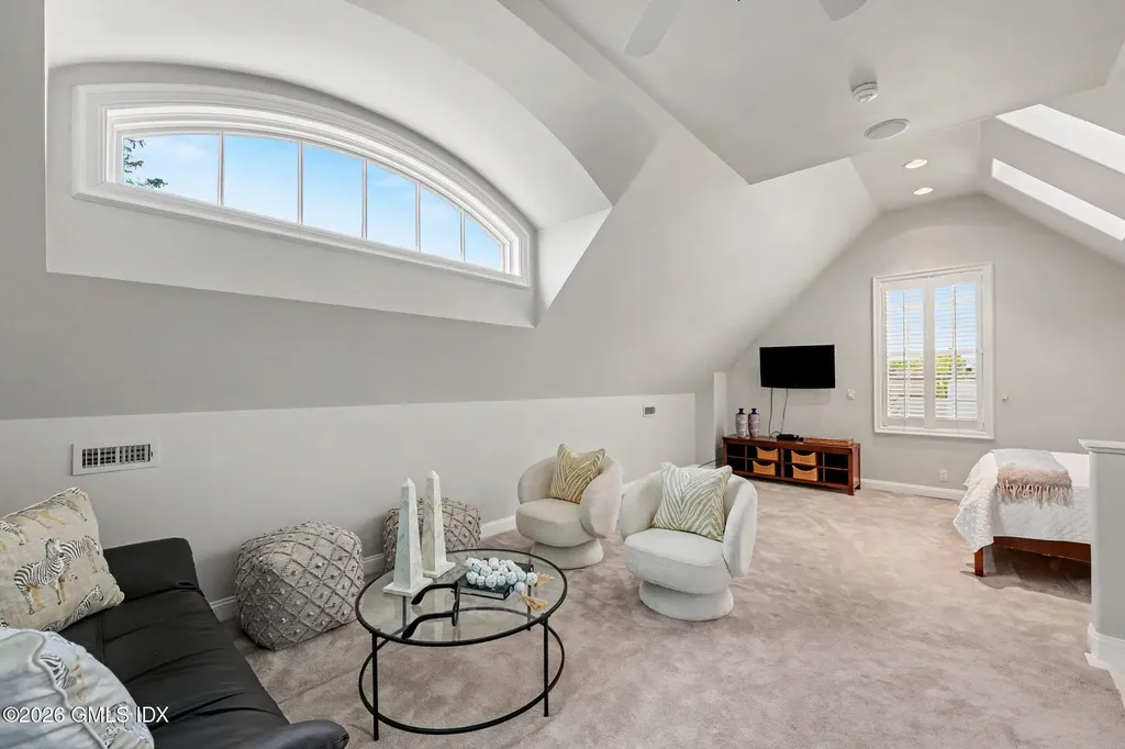 212 Milbank Avenue Greenwich CT 06830