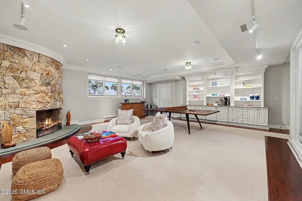 212 Milbank Avenue Greenwich CT 06830
