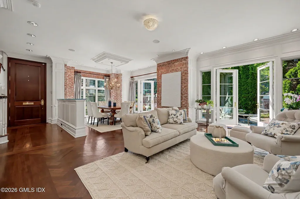 212 Milbank Avenue Greenwich CT 06830