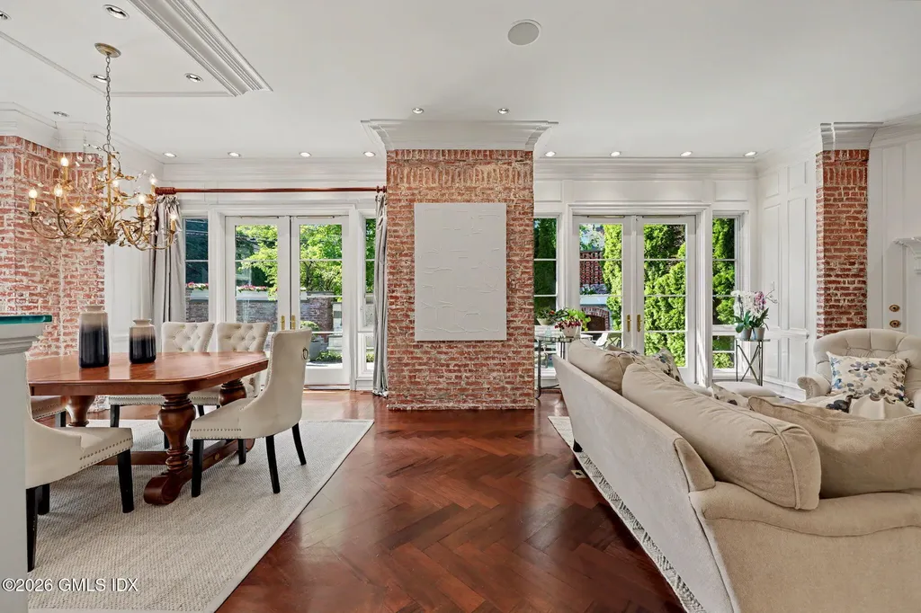 212 Milbank Avenue Greenwich CT 06830