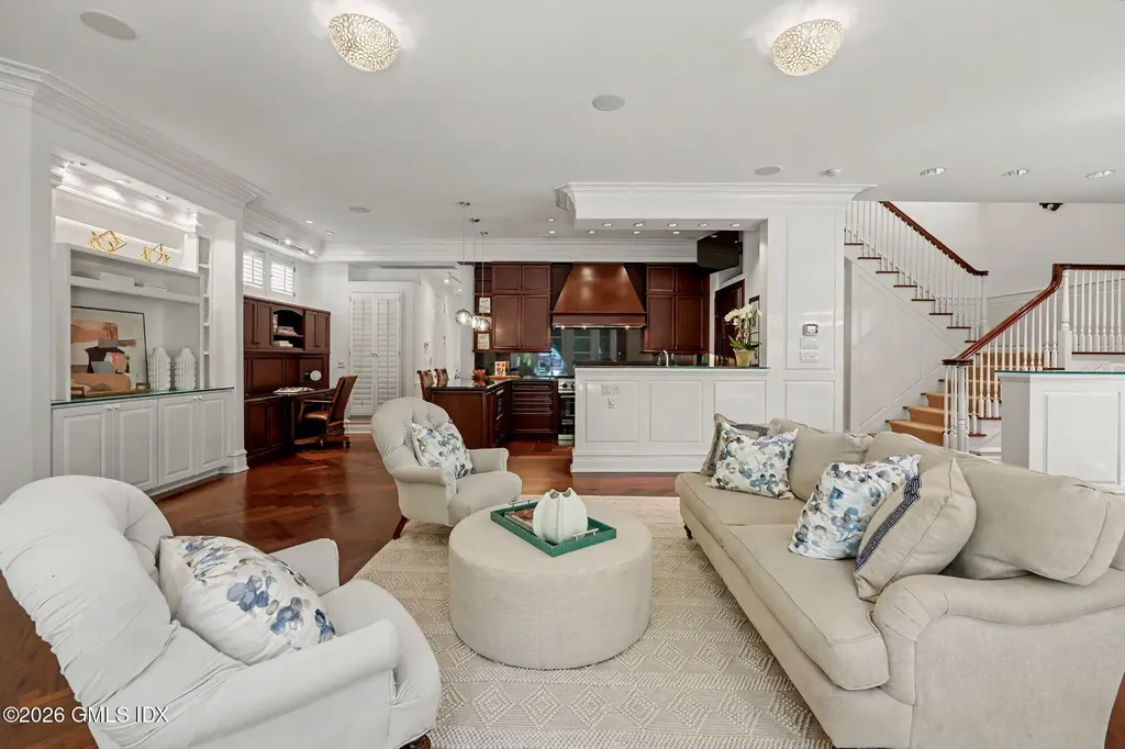 212 Milbank Avenue Greenwich CT 06830