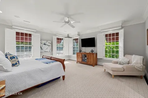 212 Milbank Avenue Greenwich CT 06830