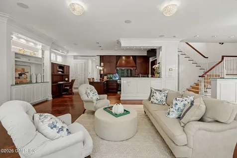 212 Milbank Avenue Greenwich CT 06830