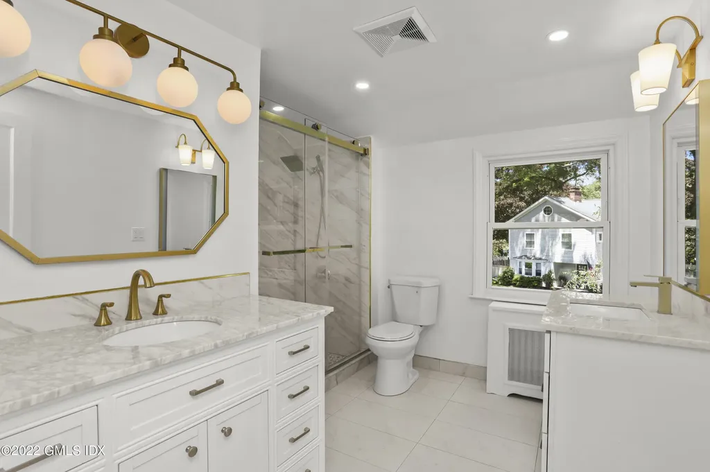 10 Macarthur Drive Old Greenwich CT 06870