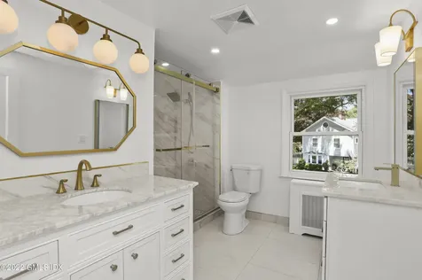 10 Macarthur Drive Old Greenwich CT 06870