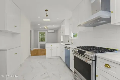 10 Macarthur Drive Old Greenwich CT 06870