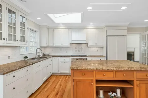 12 Norton Lane Old Greenwich CT 06870