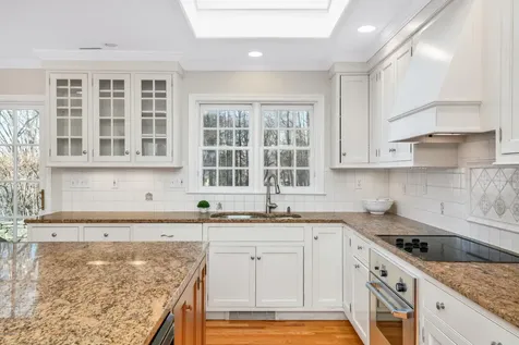 12 Norton Lane Old Greenwich CT 06870