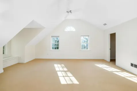 12 Norton Lane Old Greenwich CT 06870