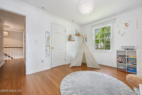 25 Center Drive Old Greenwich CT 06870