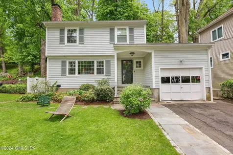 25 Center Drive Old Greenwich CT 06870