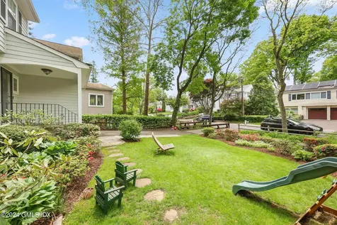 25 Center Drive Old Greenwich CT 06870
