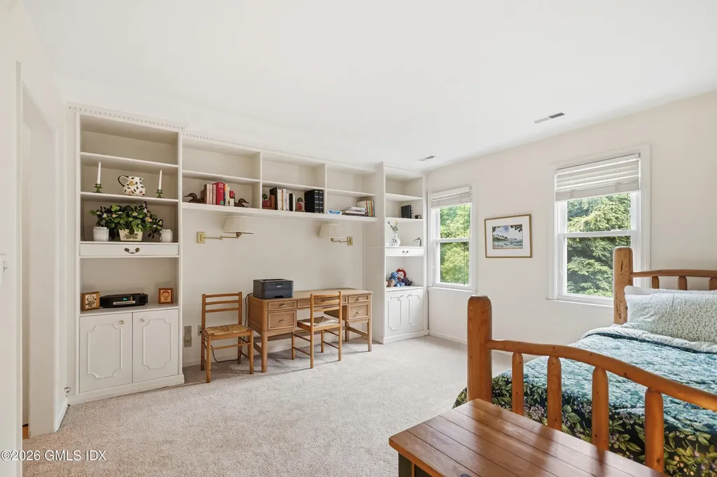 19 Georgetowne North Greenwich CT 06831