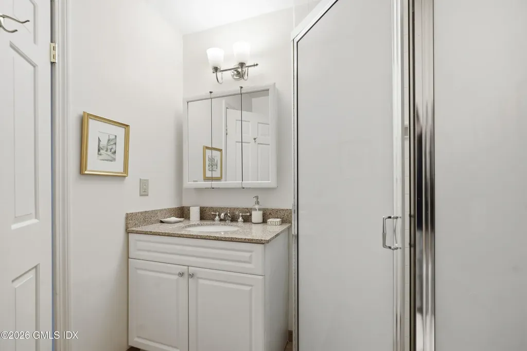 19 Georgetowne North Greenwich CT 06831