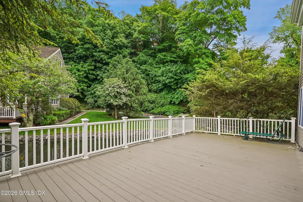 19 Georgetowne North Greenwich CT 06831