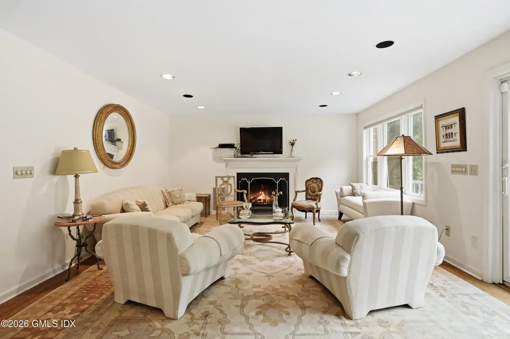19 Georgetowne North Greenwich CT 06831