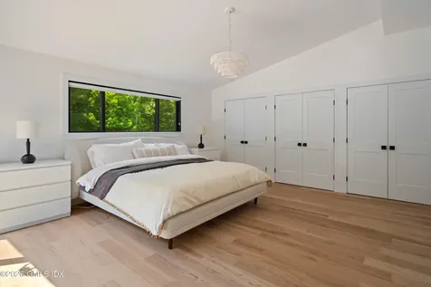 1 Crawford Terrace Riverside CT 06878