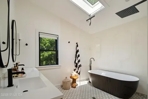 1 Crawford Terrace Riverside CT 06878
