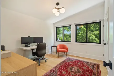 1 Crawford Terrace Riverside CT 06878