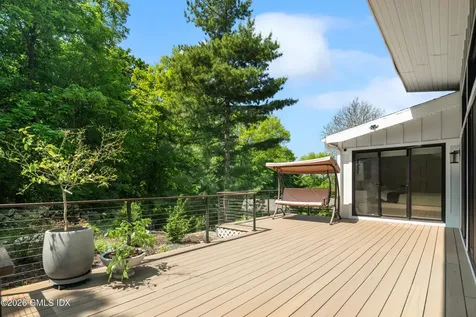 1 Crawford Terrace Riverside CT 06878