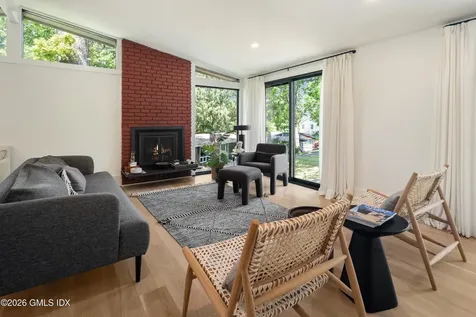 1 Crawford Terrace Riverside CT 06878