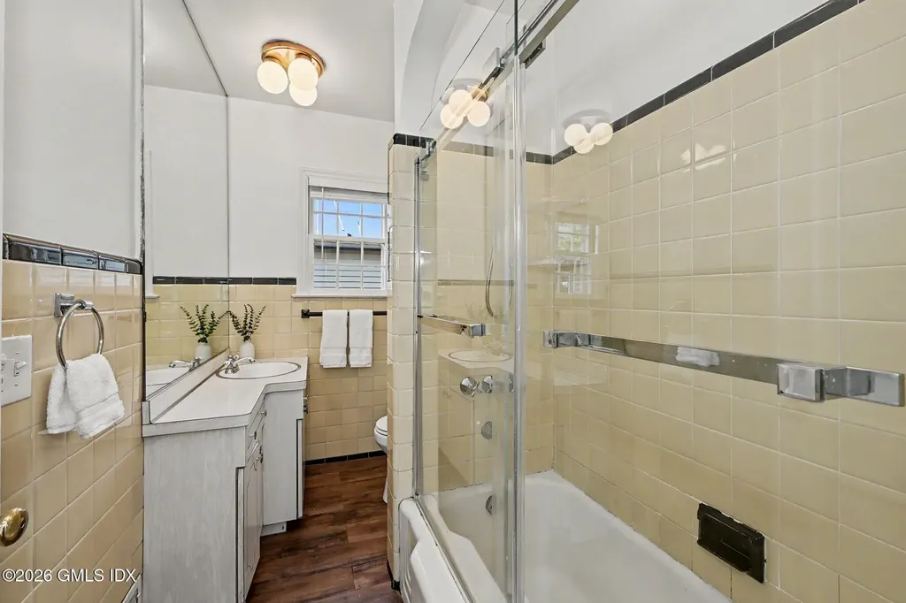 14 Spezzano Drive Riverside CT 06878