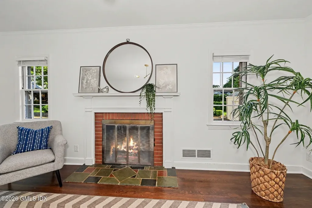14 Spezzano Drive Riverside CT 06878