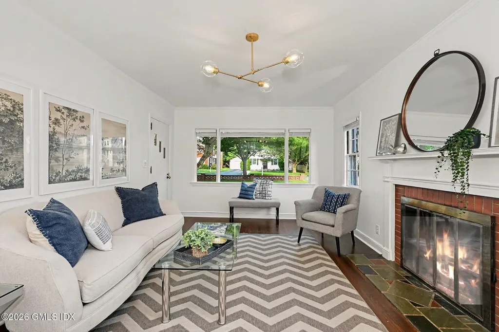 14 Spezzano Drive Riverside CT 06878
