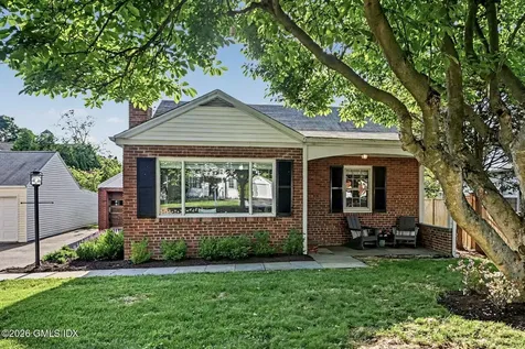 14 Spezzano Drive Riverside CT 06878