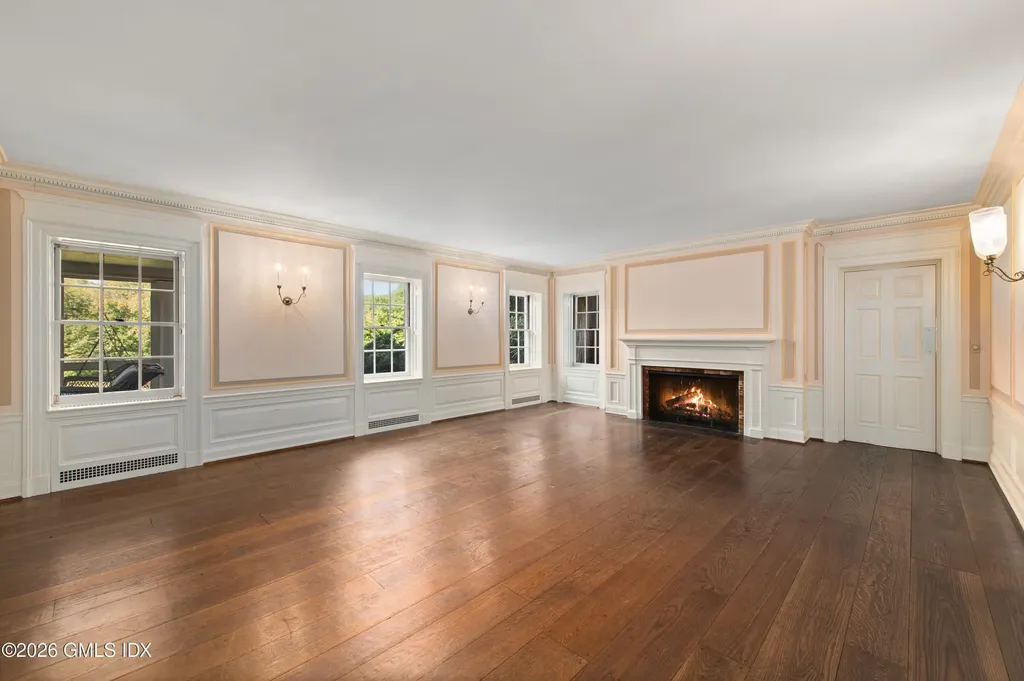 122 Round Hill Road Greenwich CT 06831