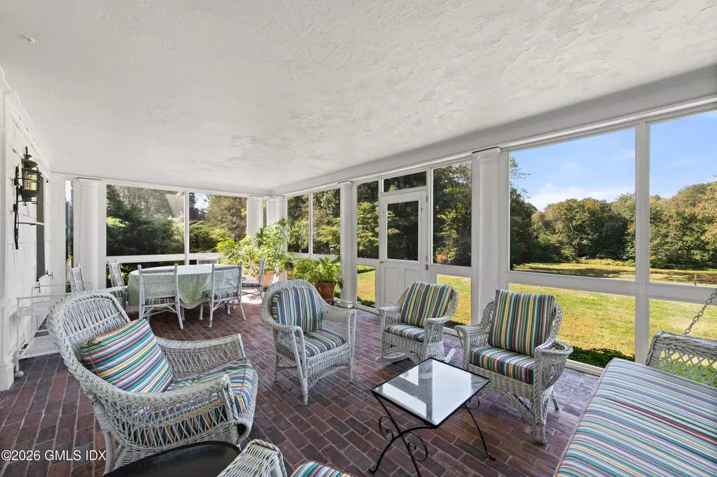 122 Round Hill Road Greenwich CT 06831