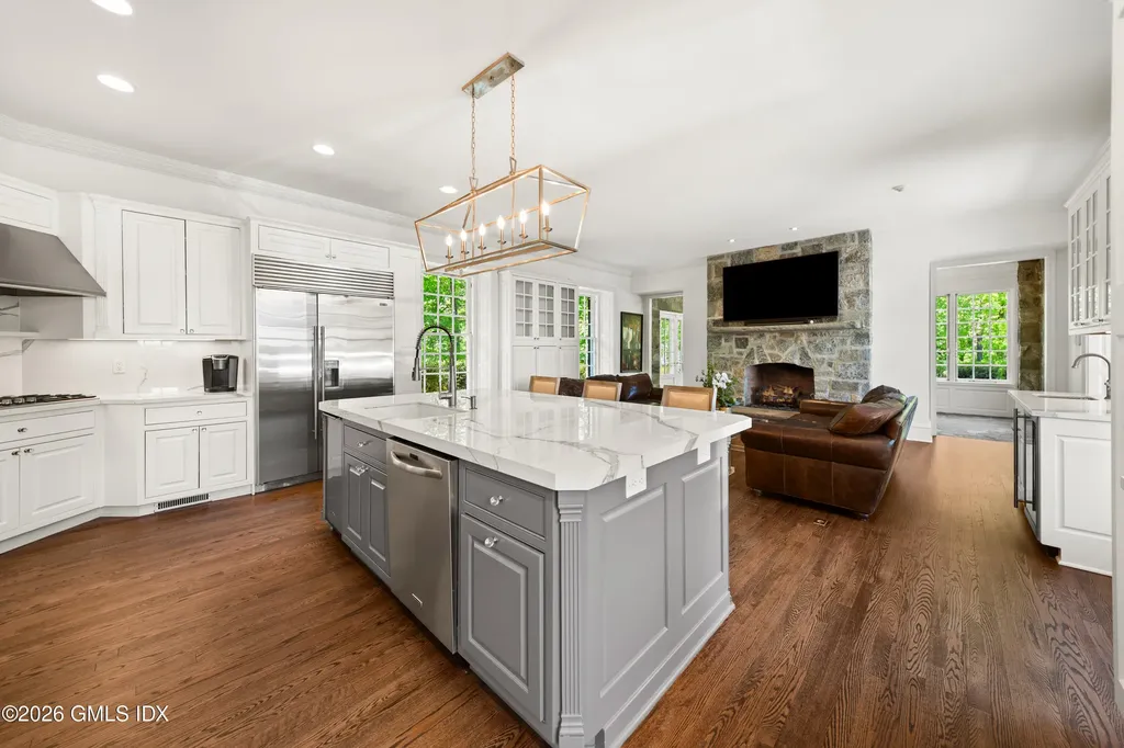 31 Sawmill Lane Greenwich CT 06830