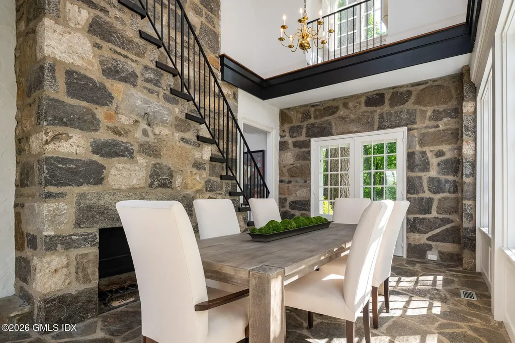 31 Sawmill Lane Greenwich CT 06830