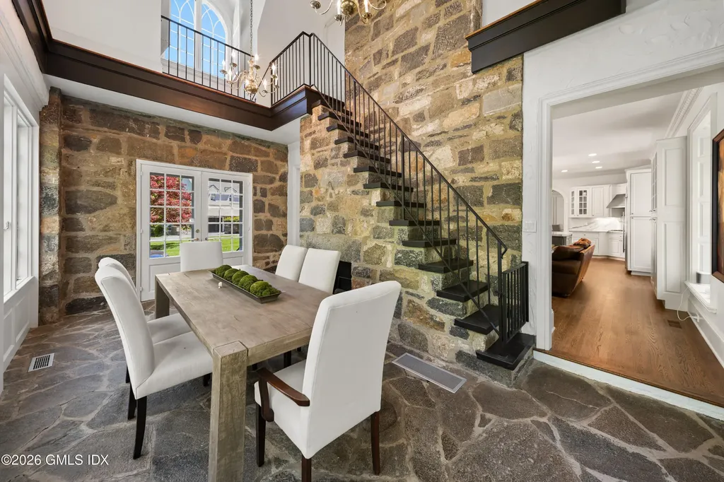 31 Sawmill Lane Greenwich CT 06830