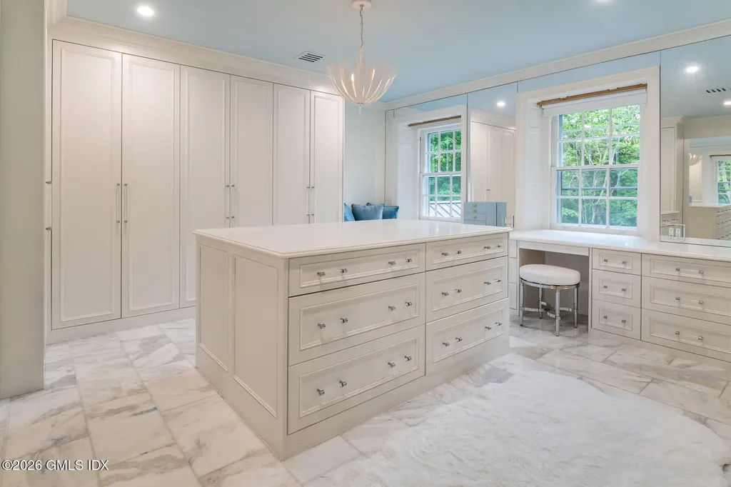 31 Sawmill Lane Greenwich CT 06830