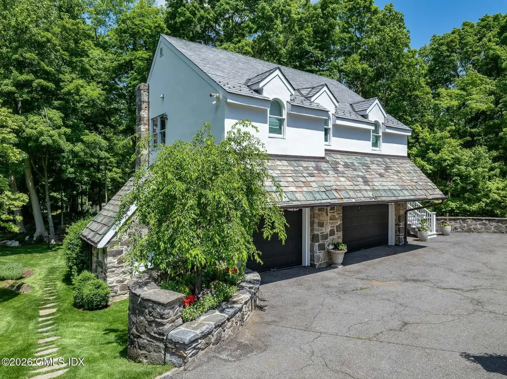 31 Sawmill Lane Greenwich CT 06830